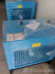 博莱特15kW螺杆式空压机 纺织电子厂的压缩机升级提效帮手助力深度细节关注